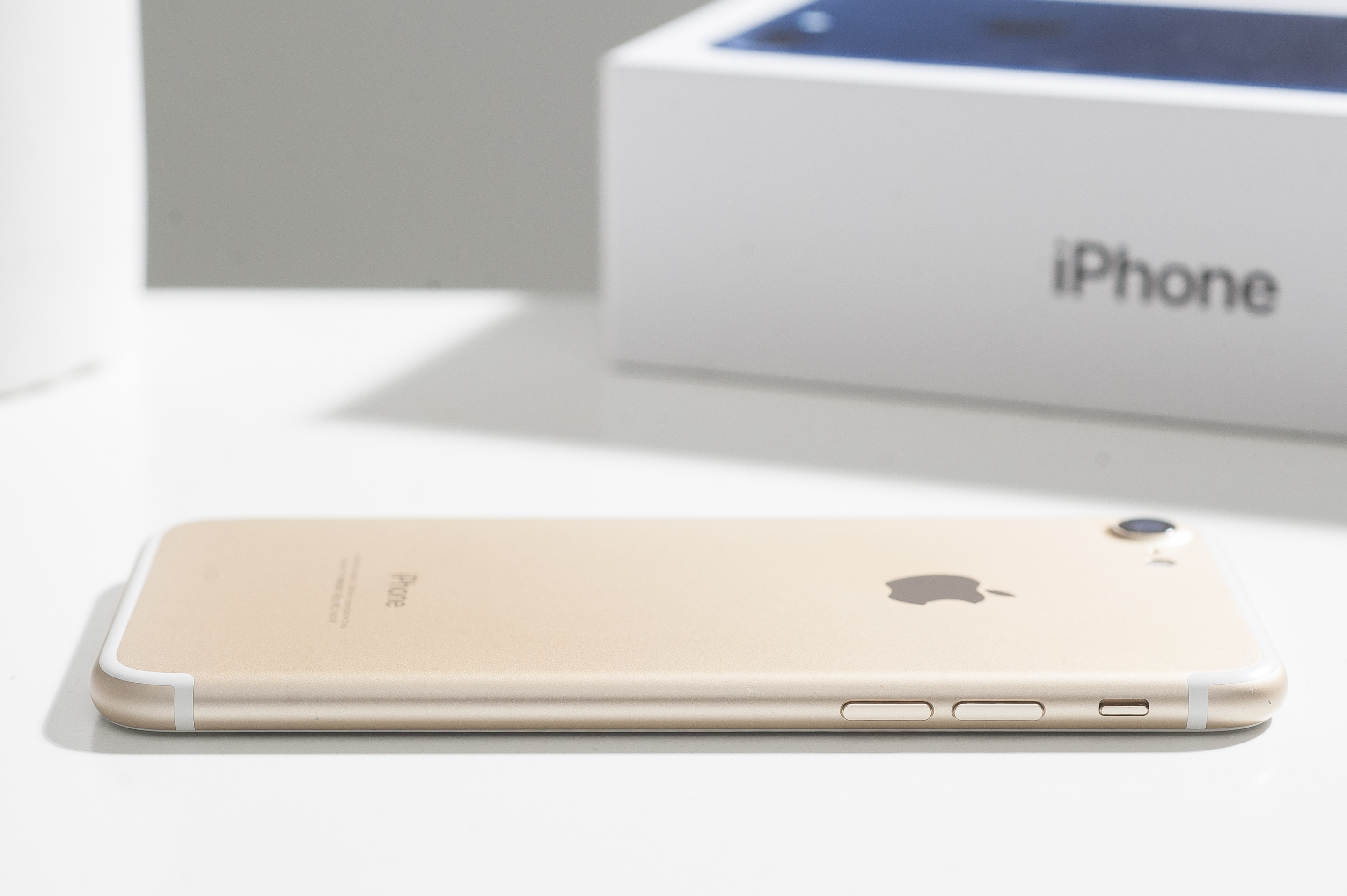 iPhone 7 32GB Gold (MN902) б/у